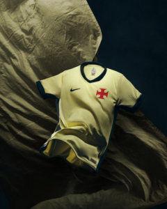 em-2-jogos-com-a-nova-camisa-3,-vasco-venceu-os-2,-marcou-8-gols-e-sofreu-apenas-1