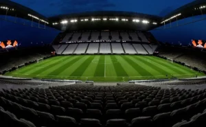 corinthians-acumula-dois-meses-de-direitos-de-imagem-e-diretoria-ainda-busca-saida