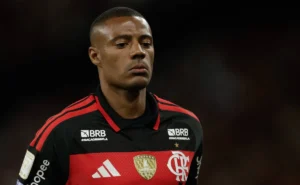 opiniao:-de-la-cruz-foi-uma-das-maiores-decepcoes-na-historia-do-flamengo
