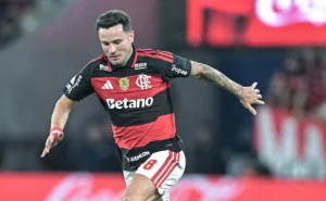 betano-fora?-flamengo-e-procurado-por-quatro-empresas-interessadas-no-patrocinio-master-do-clube
