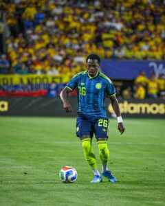 andres-gomez-e-titular-e-selecao-colombiana-empata-com-o-mexico-em-amistoso-por-1-a-1
