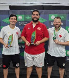futmesa:-vascainos-vao-ao-podio-na-7a-etapa-do-estadual-12-toques