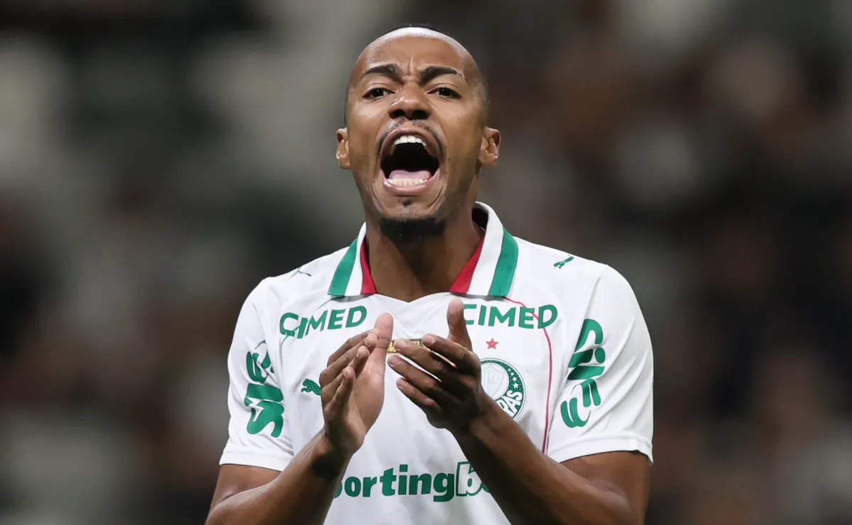 marlon-freitas-assume-funcao-hibrida-e-coloca-uma-questao-no-palmeiras-de-abel