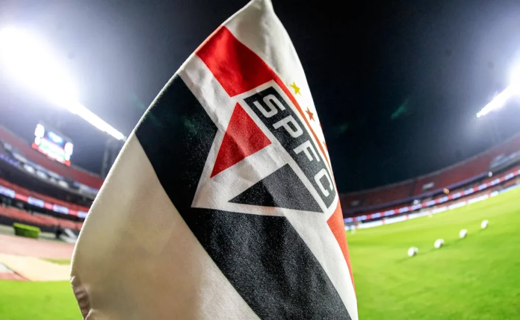 sao-paulo-negocia-com-patrocinadores-atuais-para-ocupar-espaco-da-superbet