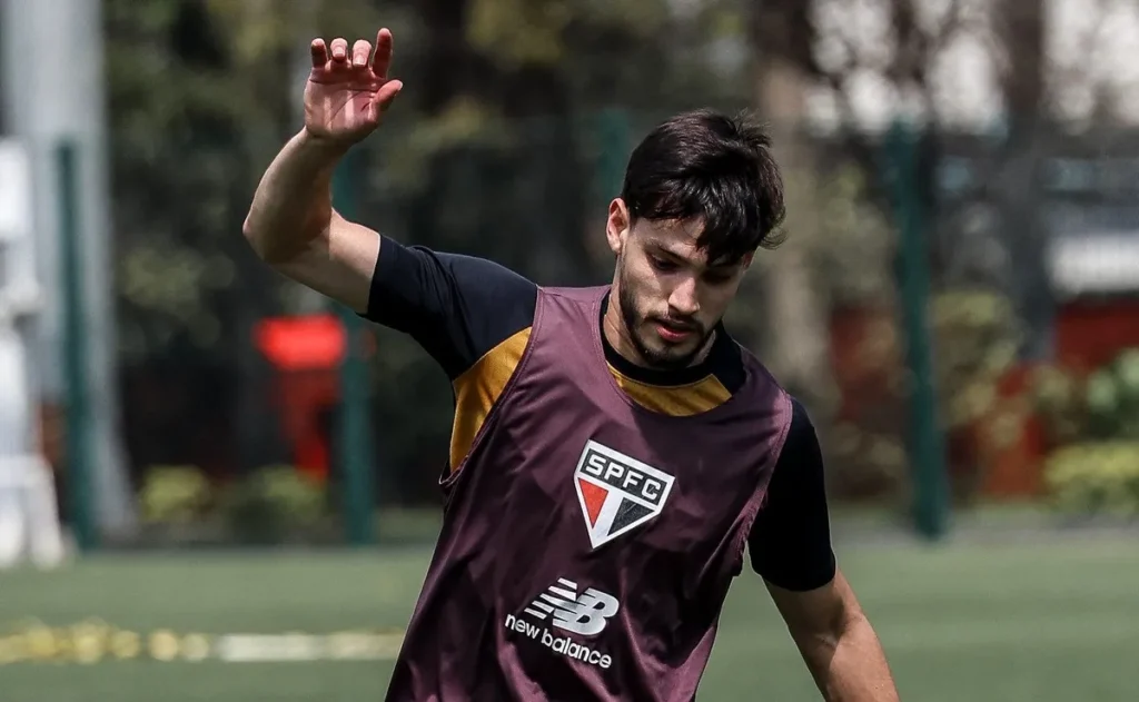 bobadilla-vive-semana-decisiva-e-volta-ao-sao-paulo-contra-o-santos