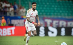 matheus-bahia-treina-separado-e-pode-desfalcar-o-internacional-contra-o-corinthians