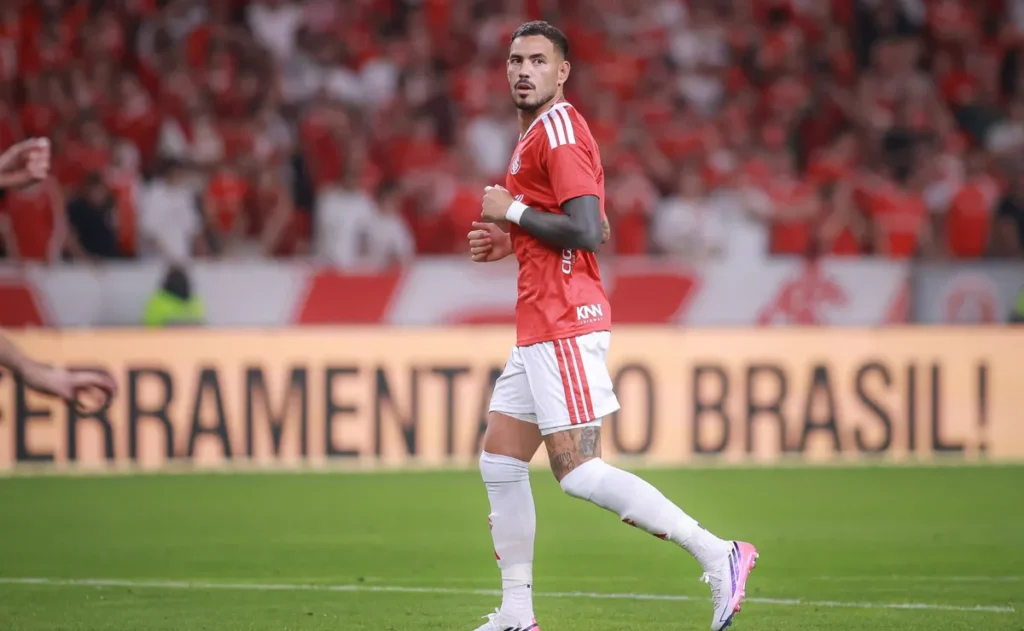sanabria-sofre-lesao-na-panturrilha-e-vira-desfalque-para-o-gre-nal-455