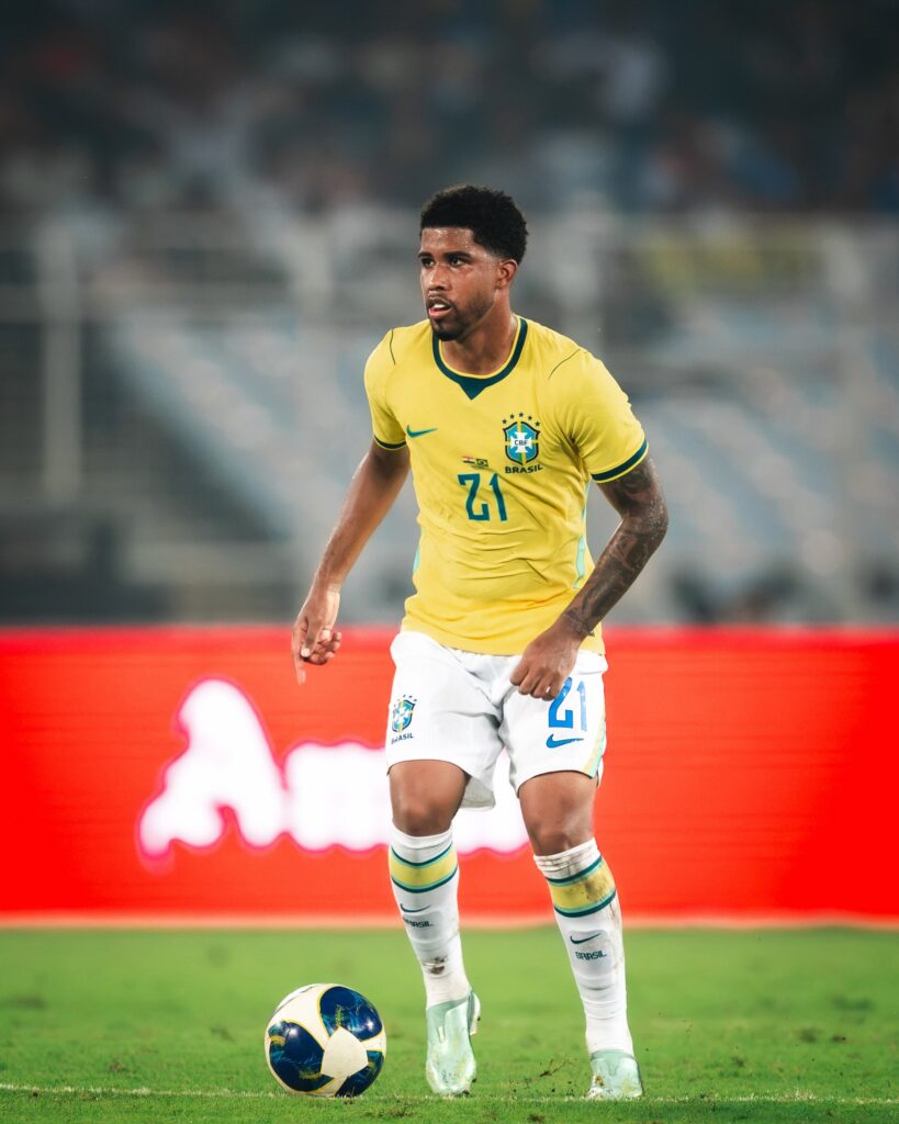 cria-andrey-santos-celebra-partida-disputada-com-a-camisa-da-selecao-brasileira