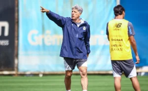 com-novidades-da-base-e-desfalques,-gremio-viaja-para-encarar-o-remo;-veja-a-lista-de-embarque