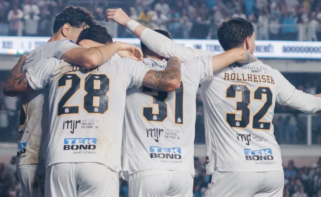 opiniao:-santos-precisa-do-apoio-da-torcida-para-seguir-forte-na-briga-pela-libertadores