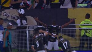 em-2023,-vasco-venceu-o-botafogo-em-sao-januario;-relembre-o-gol-de-paulo-henrique