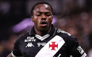 raio-x-do-atleta:-como-andres-gomez-virou-valvula-de-escape-do-vasco-apos-a-copa-do-mundo