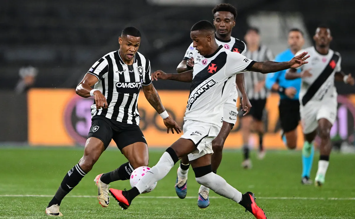botafogo-e-derrotado-pelo-vasco-por-2-a-1-em-classico-pelo-campeonato-brasileiro