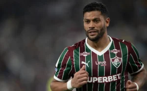 hulk-vive-bom-momento-no-fluminense,-exalta-parceria-com-ganso-e-mira-mais-titulos