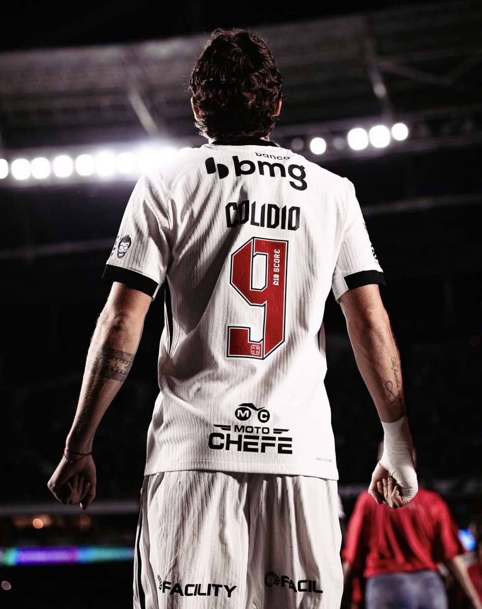 colidio-tem-3-gols-e-3-assistencias-em-9-jogos-com-a-camisa-do-vasco