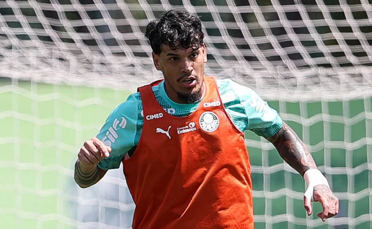 gustavo-gomez-volta-ao-derby-sob-atencao-medica,-e-sua-lideranca-ganha-outro-significado