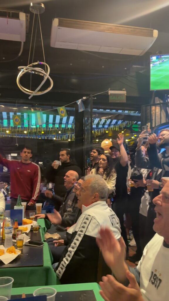 torcida-vascaina-comeca-a-chegar-em-buenos-aires;-veja-video