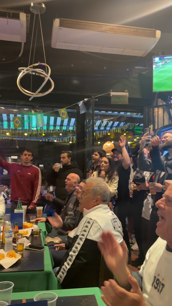 torcida-vascaina-comeca-a-chegar-em-buenos-aires;-veja-video