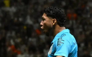 opiniao:-rony-vai-mal-novamente-e-nao-pode-continuar-no-santos-em-2027;-‘barca’-tem-mais-nomes