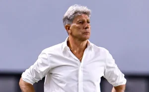 video:-renato-gaucho-comenta-dificuldades-do-gremio-e-compara-qualidade-tecnica-dos-elencos