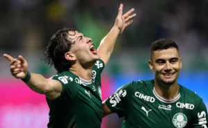 giay-vira-protagonista,-e-palmeiras-mostra-por-que-sua-forca-vai-alem-do-placar