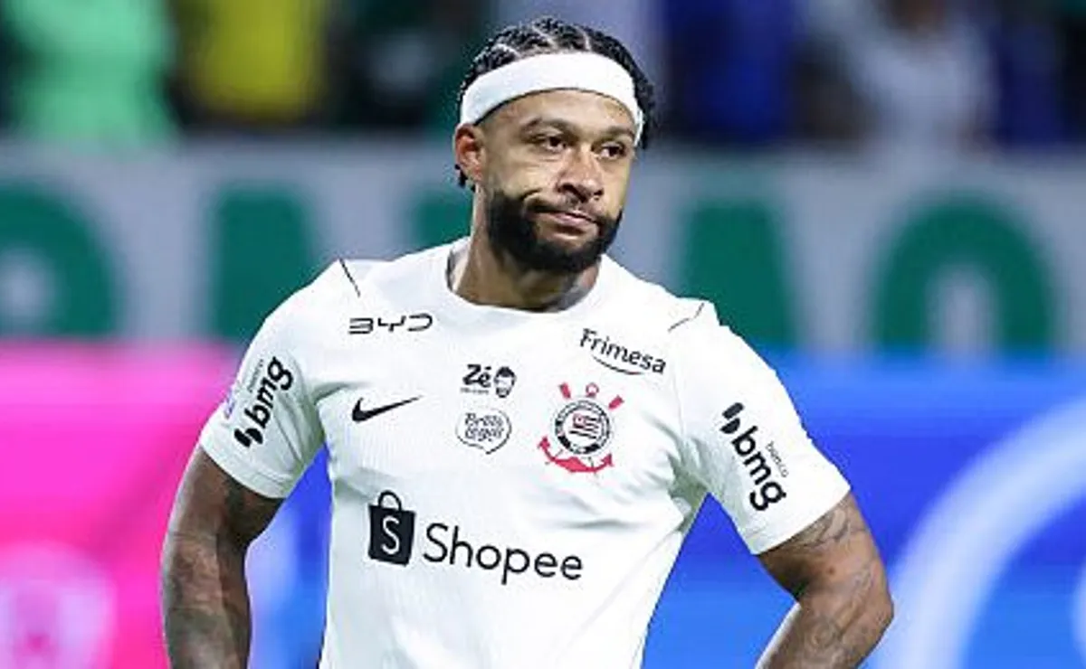 palmeiras-goleia-o-corinthians-e-usa-memphis-depay-como-trilha-sonora-do-deboche
