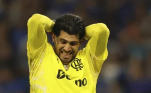 mercado-da-bola:-flamengo-demonstra-interesse-no-goleiro-john,-e-river-plate-monitora-rossi