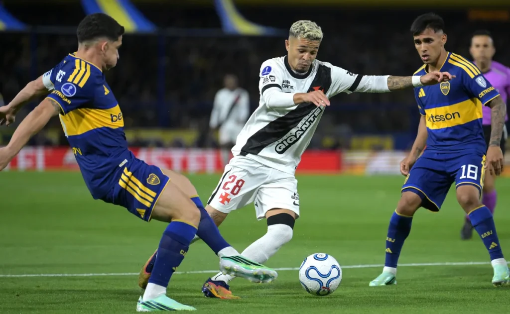 vasco-vence-boca-juniors-em-la-bombonera-e-leva-vantagem-na-semifinal-da-copa-sul-americana