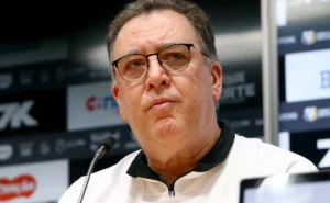 santos-tem-sete-transfer-bans-em-vigor,-mas-nao-corre-risco-de-perder-pontos-no-brasileirao