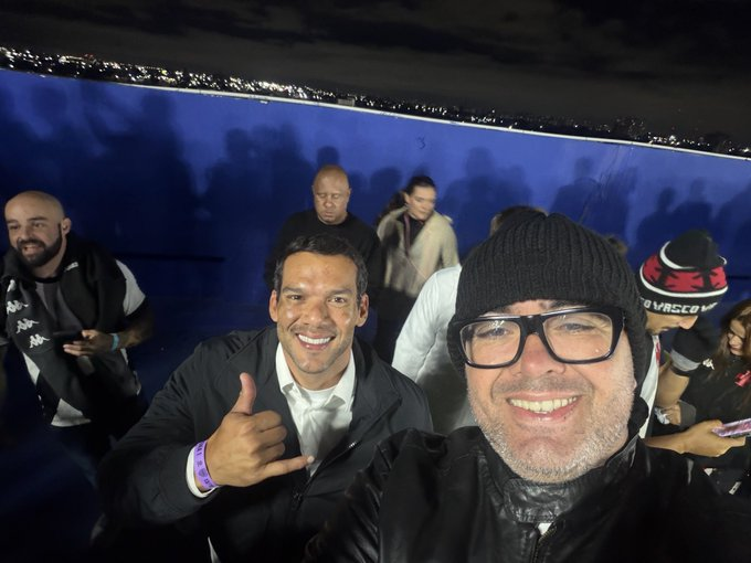 presidente-da-cbf-esteve-na-bombonera-assistindo-ao-jogo-do-vasco