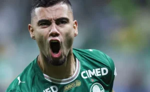 andreas-pereira-muda-estrategia-do-palmeiras-apos-desfalque-de-vitor-roque-na-libertadores