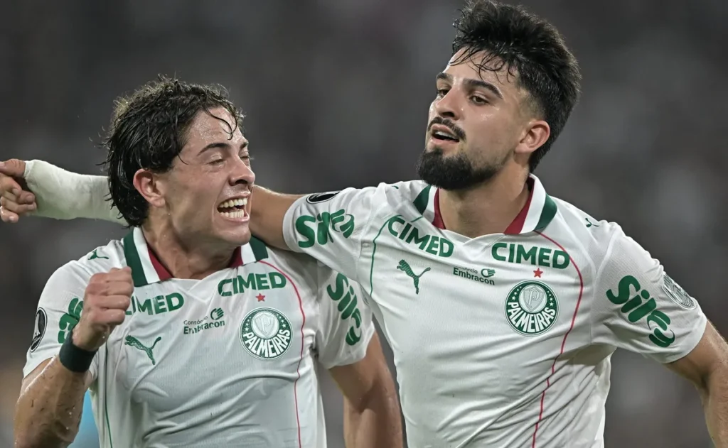 com-gols-de-flaco-lopez-e-marlon-freitas,-palmeiras-vence-o-fluminense-por-2-a-1-na-libertadores