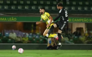 matheus-bahia-defende-matheus-cunha-apos-expulsao-no-inter-e-exalta-estreia-de-kauan-jesus
