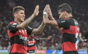 carrascal-e-determinante-para-garantir-lideranca-do-flamengo-no-campeonato-brasileiro