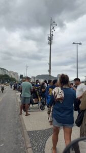 torcedores-do-boca-se-concentram-em-copacabana;-veja-videos
