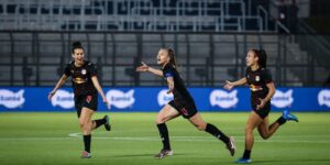 inter-e-bragantino-avancam-as-semifinais-da-copa-do-brasil-feminina