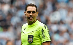 cbf-reconhece-erro-de-joao-vitor-gobi-em-penalti-nao-marcado-para-cruzeiro-contra-gremio