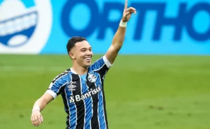 gremio-entra-no-top-50-de-melhores-bases-do-mundo-em-estudo-do-cies