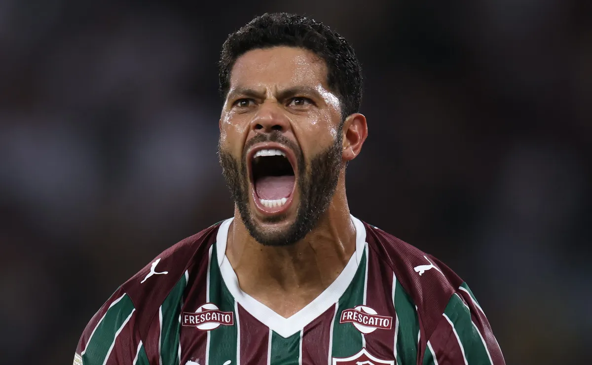 hulk-dispara-contra-palmeiras-apos-queda-na-libertadores:-“sempre-jogam-por-uma-bola”