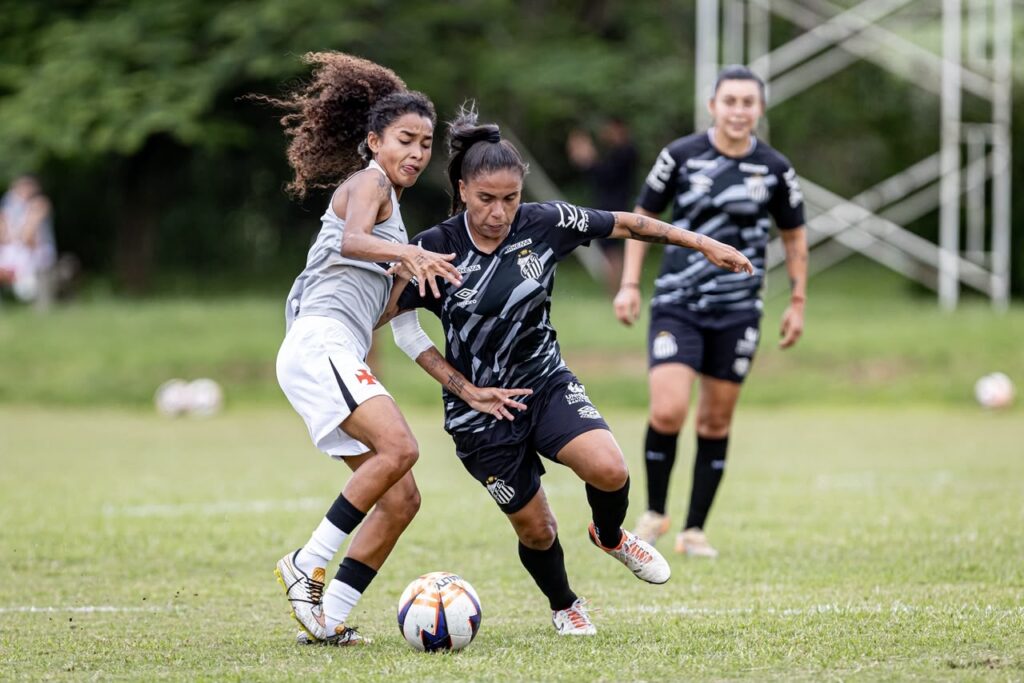 feminino:-vasco-realizou-jogo-treino-contra-o-santos
