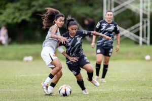 feminino:-vasco-realizou-jogo-treino-contra-o-santos