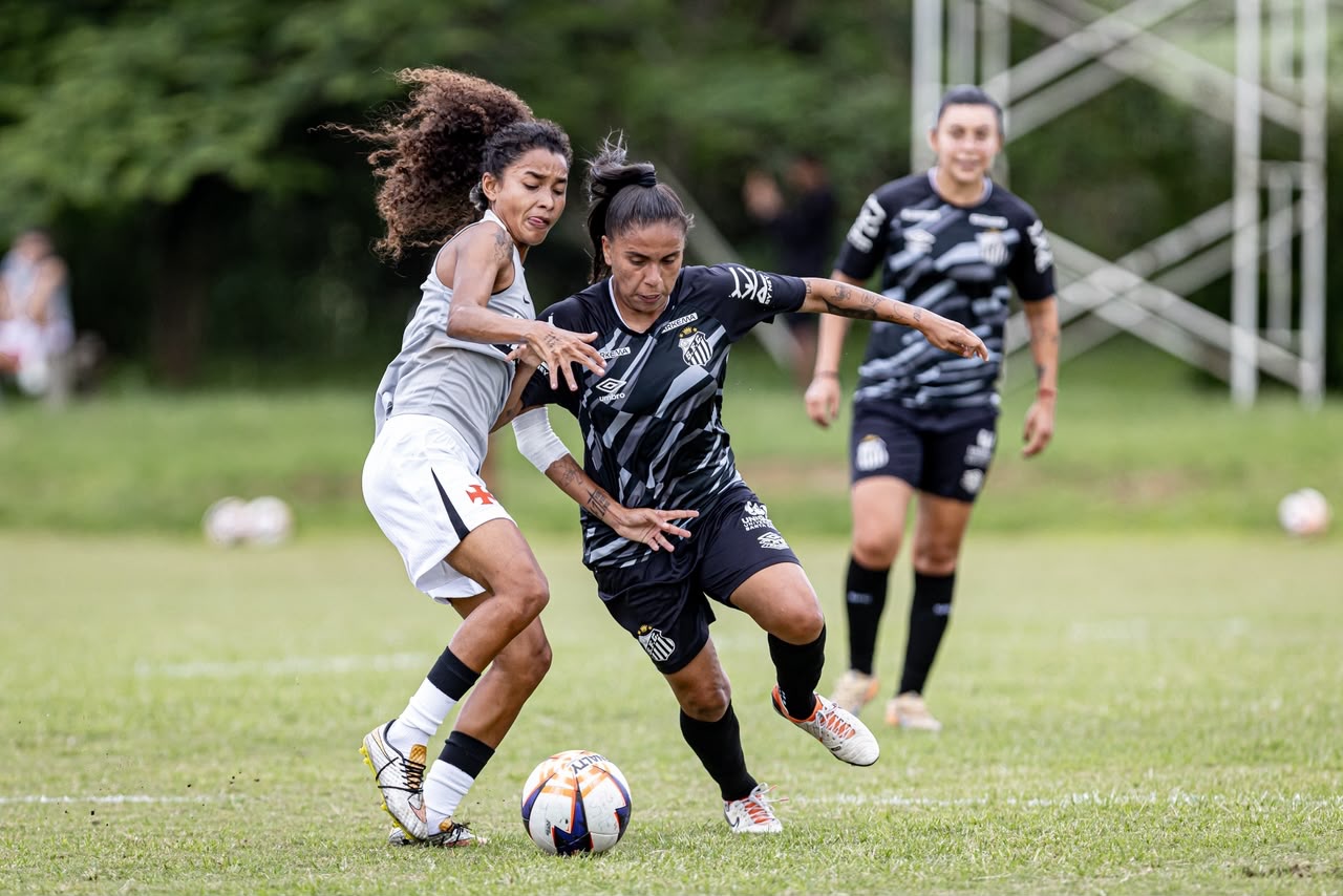 feminino:-vasco-realizou-jogo-treino-contra-o-santos