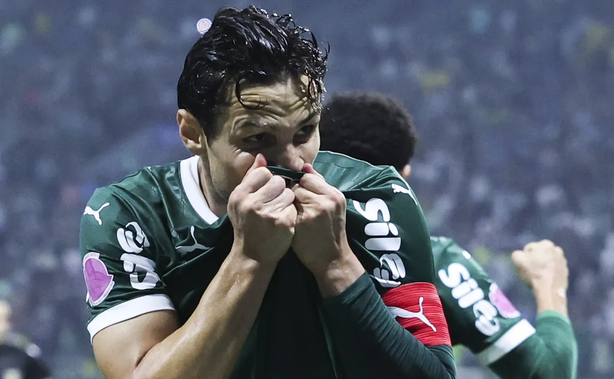 raphael-veiga-esta-nos-planos-de-abel-no-palmeiras-para-2027,-confirma-empresario