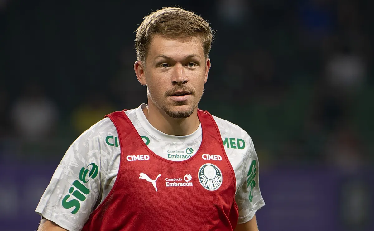 e-o-corinthians?-fuchs-manda-recado-a-rival-do-palmeiras-sobre-jogar-serie-b:-“uma-pena-para-eles”