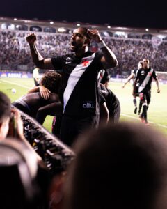 david-comemora-vitoria-contra-o-corinthians:-‘o-time-da-virada!’