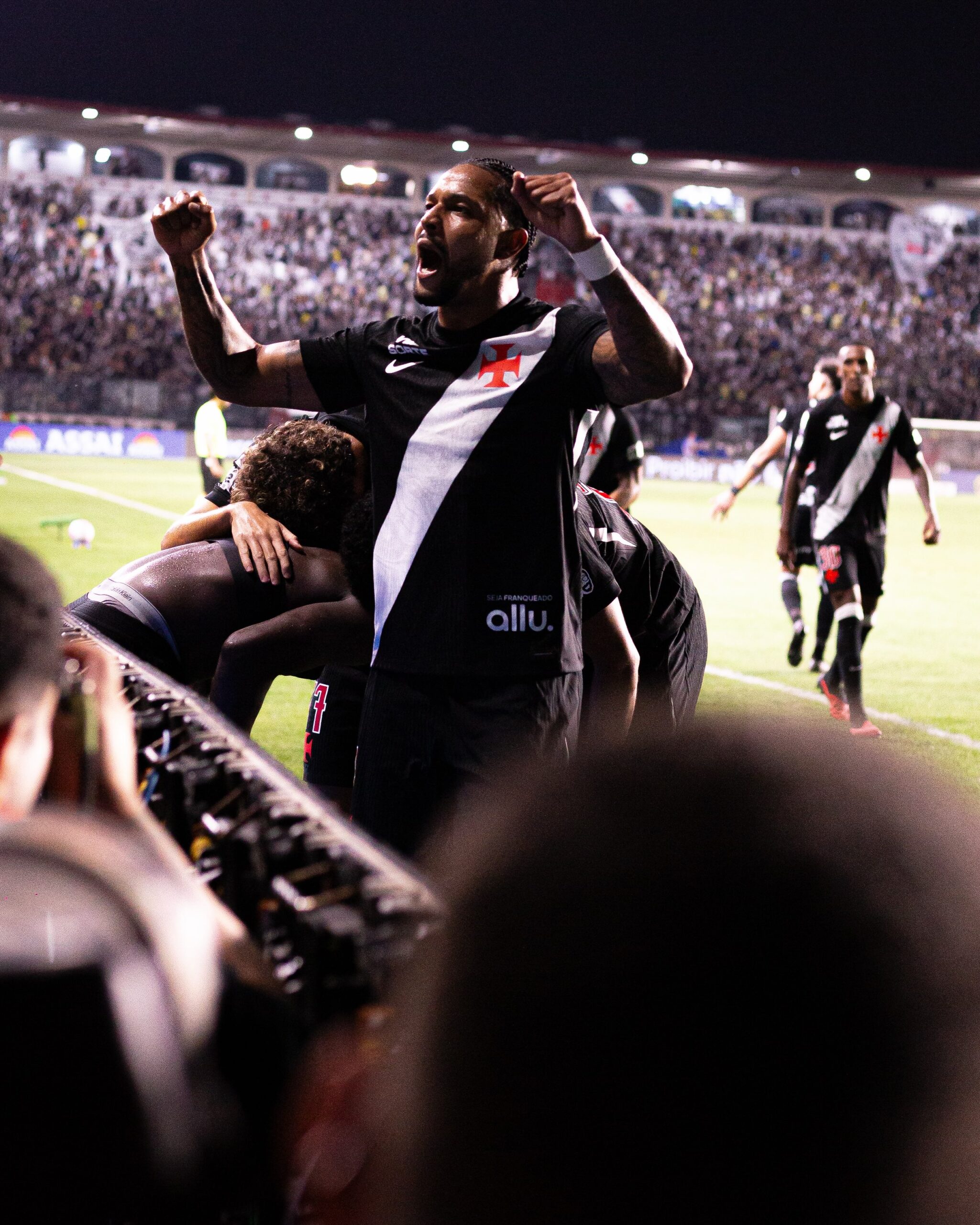 david-comemora-vitoria-contra-o-corinthians:-‘o-time-da-virada!’