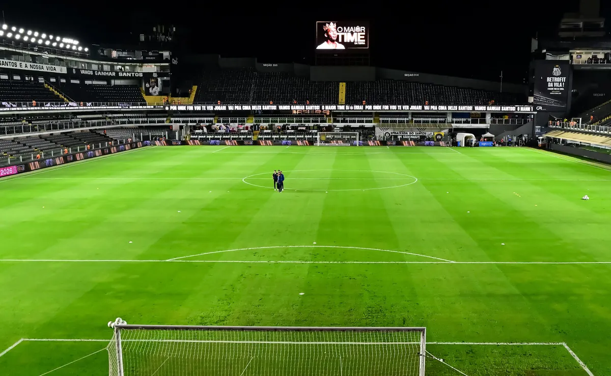 opiniao:-santos-precisa-agir-diante-das-pessimas-condicoes-do-gramado-da-vila-belmiro