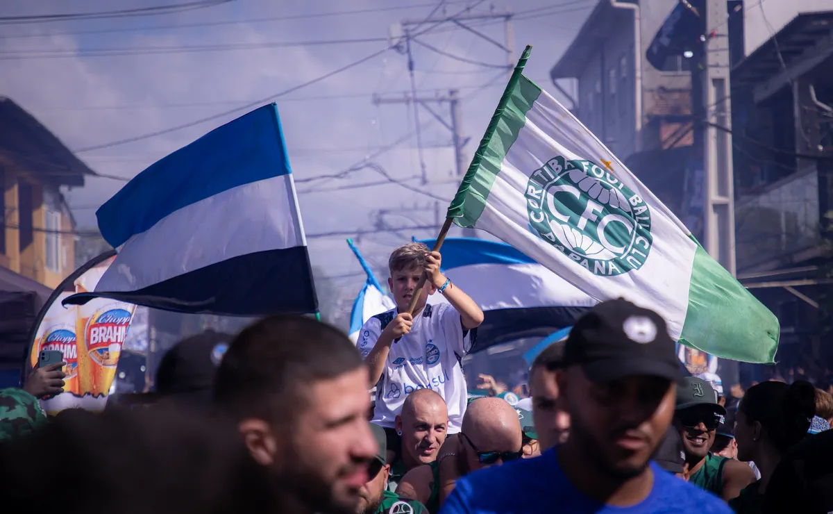 gremio-busca-quebrar-tabu-no-couto-pereira-e-virar-a-chave-contra-o-coritiba-no-brasileirao