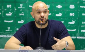 montenegro-avalia-campanha-do-fluminense-e-afirma:-“estaremos-na-libertadores-em-2027”