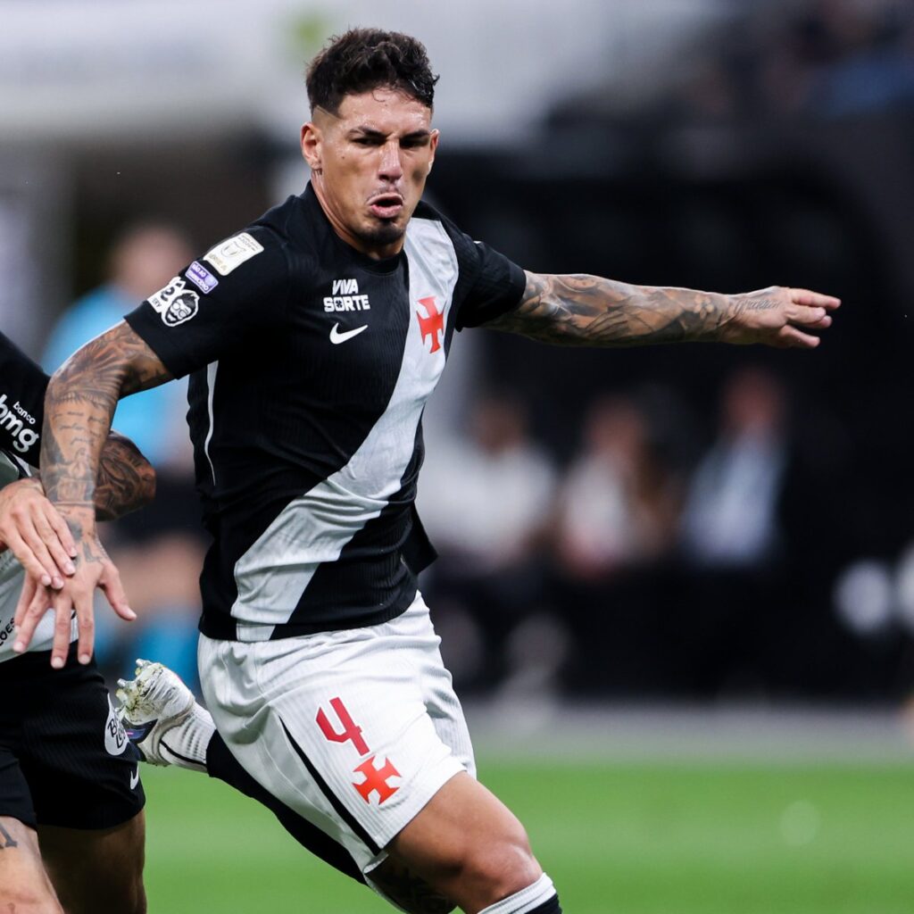 saldivia-e-o-2o-jogador-do-vasco-em-acoes-defensivas-por-partida-em-2026;-veja-os-numeros